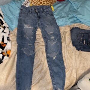 American Eagle Outfitters Women's Light Blue Ripped Skinny Jeans